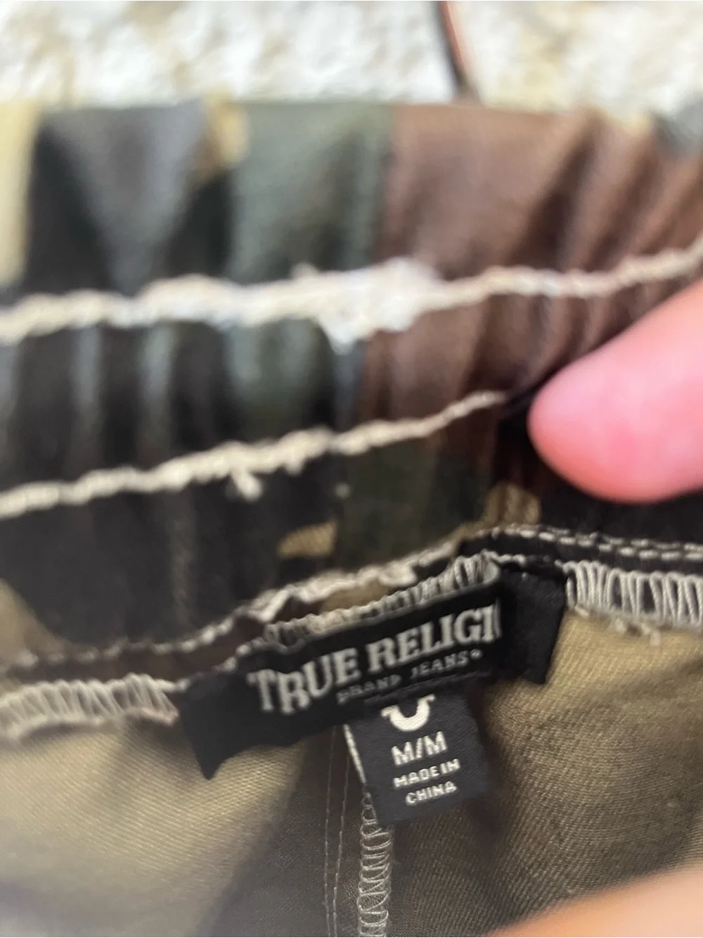 Men’s True Religion Camo Cargo Drawstring Joggers Size Medium